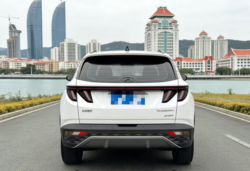 厦门23年现代途胜4