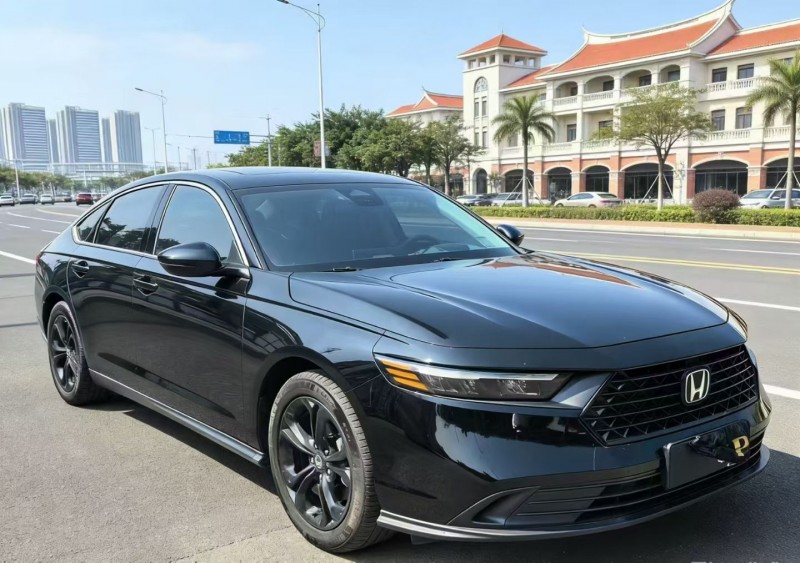 厦门25年本田雅阁2