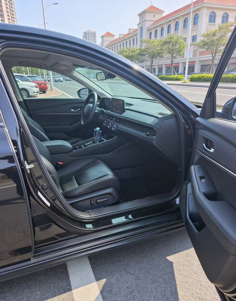 厦门25年本田雅阁6