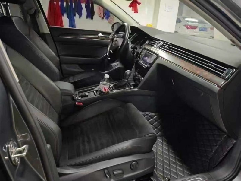 遵義17年大眾邁騰5