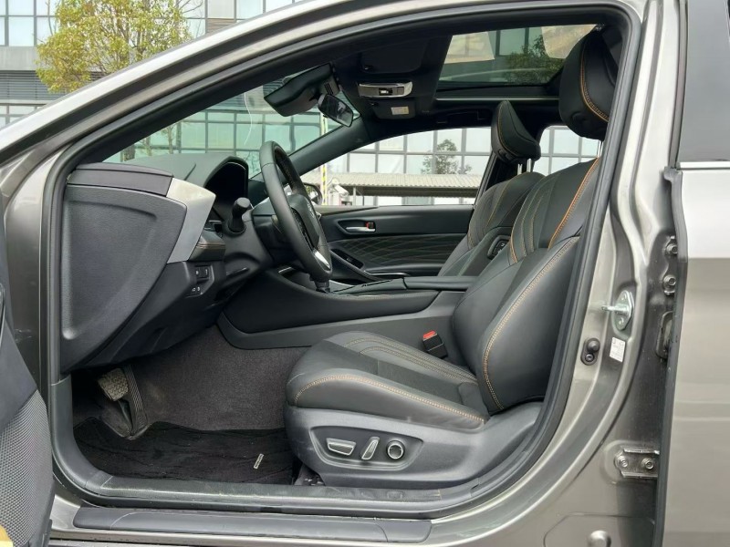 东莞24年丰田亚洲龙6