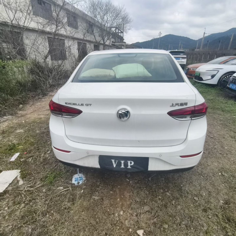 宁波21年别克英朗3