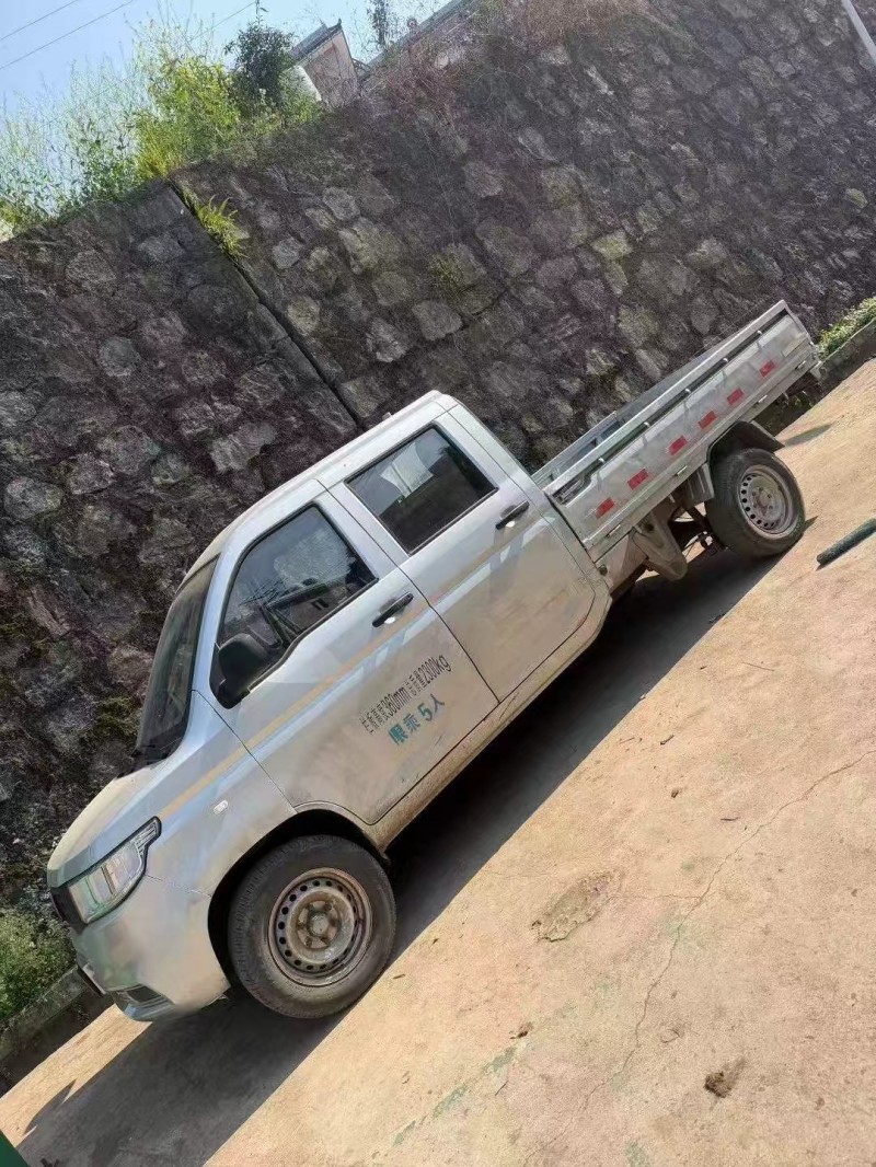 铜仁23年五菱汽车新卡3