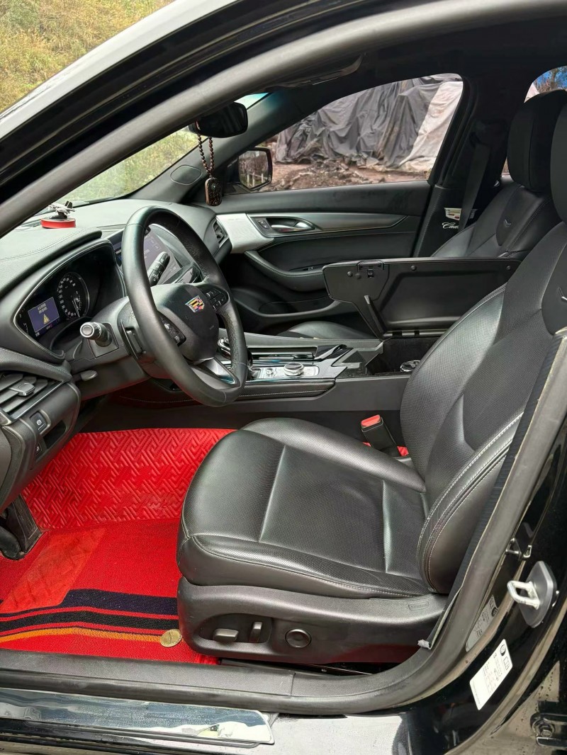 铜仁21年凯迪拉克CT54