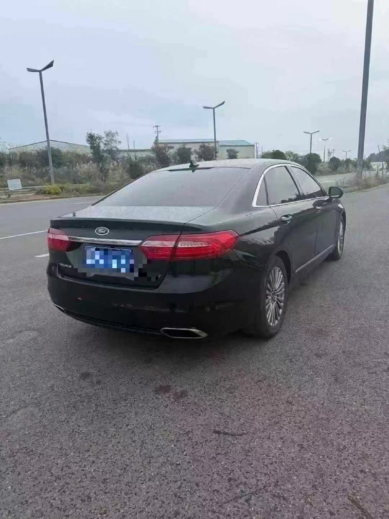 黔西南18年福特金牛座8