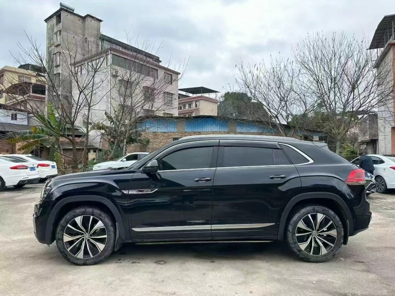 安順20年大眾途昂3