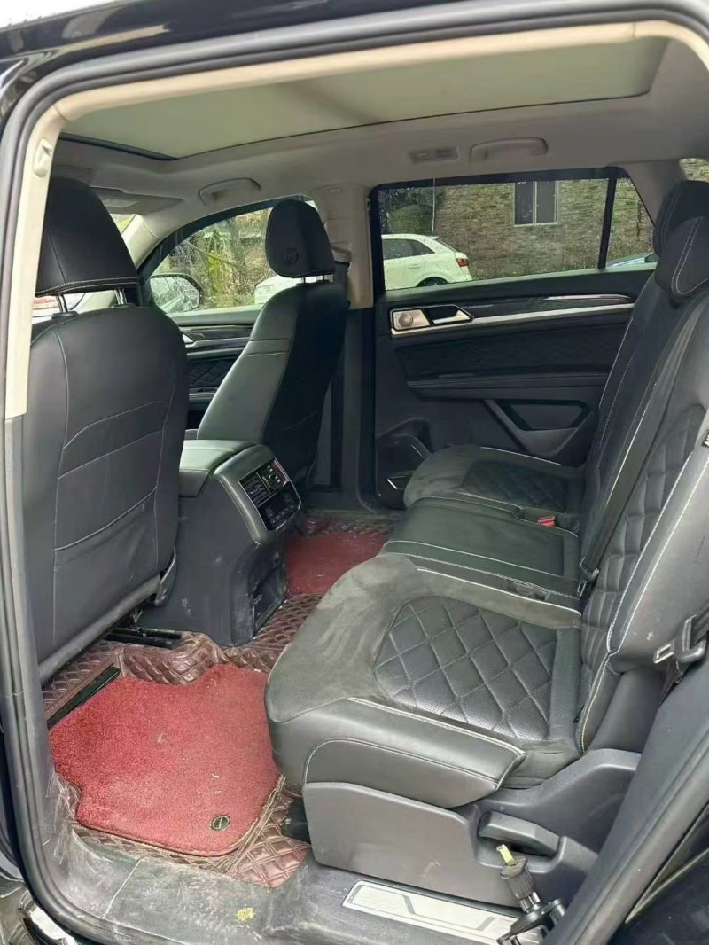 安順20年大眾途昂4