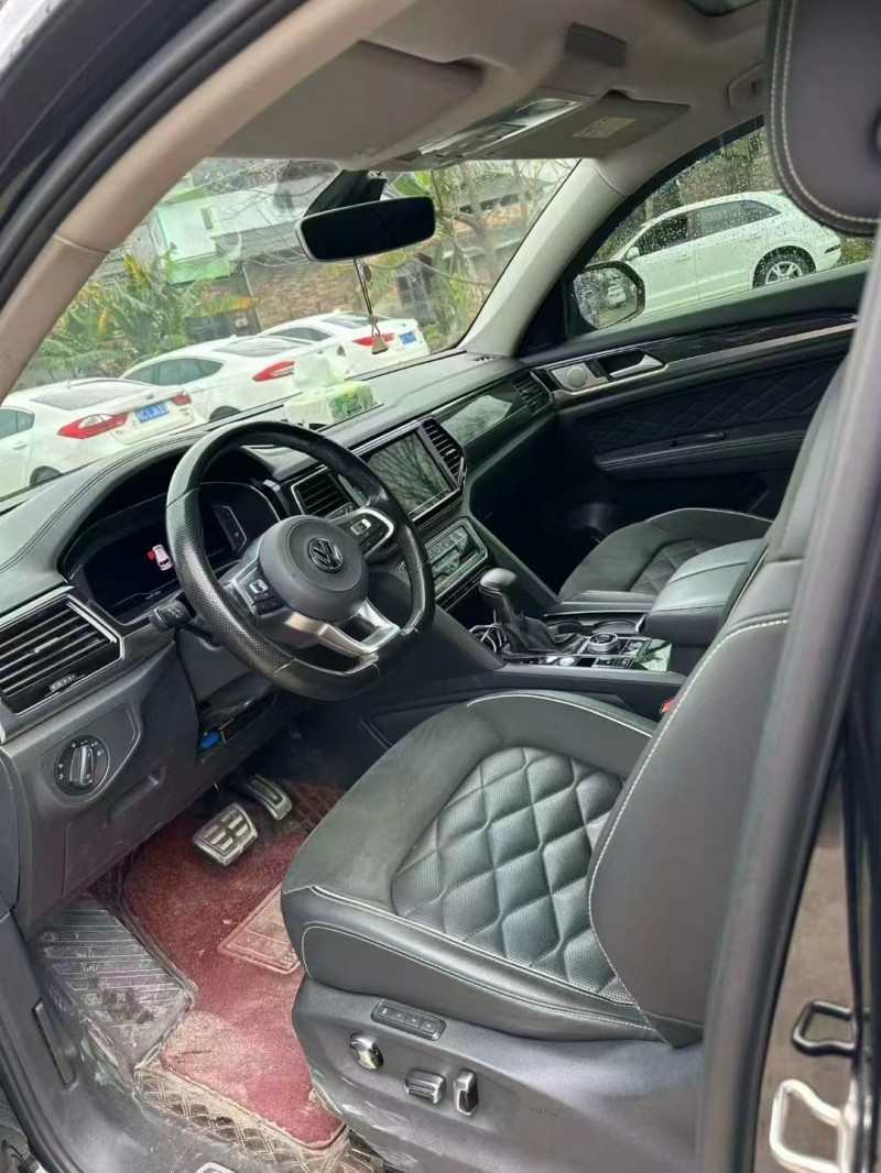 安順20年大眾途昂6