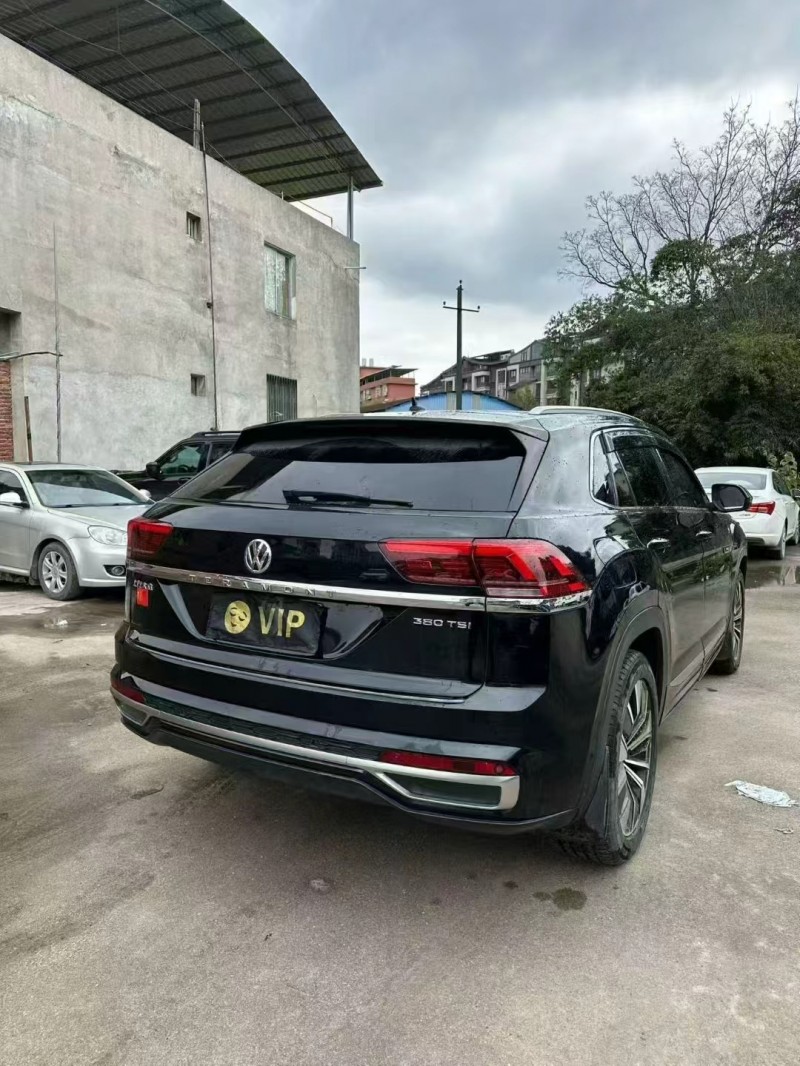 安順20年大眾途昂8