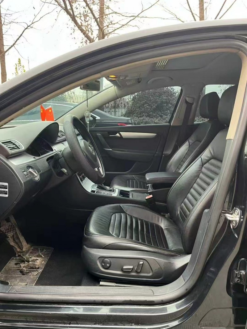 济宁17年大众迈腾5