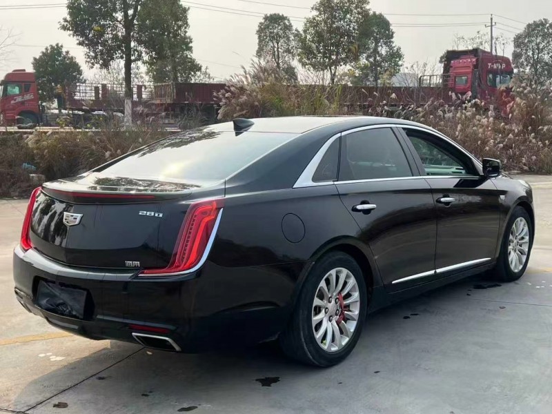 邵阳18年凯迪拉克CT68