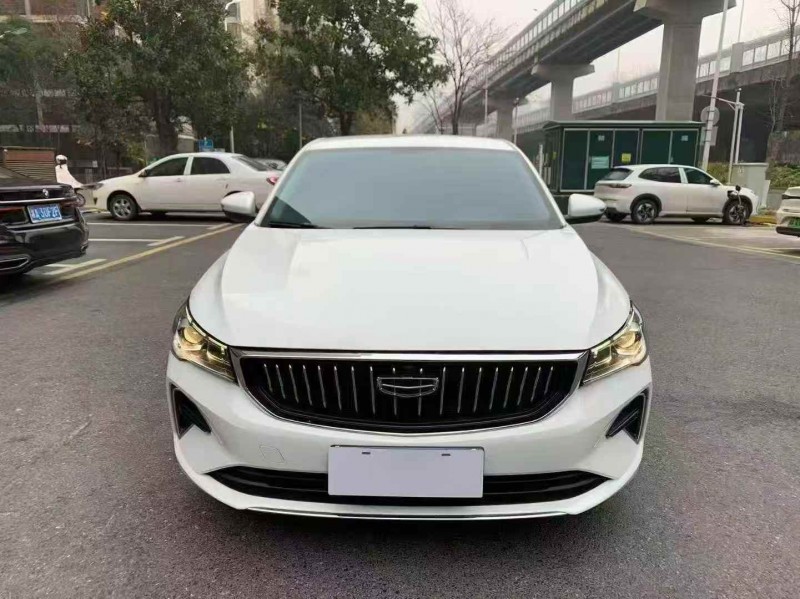 长沙24年吉利帝豪1