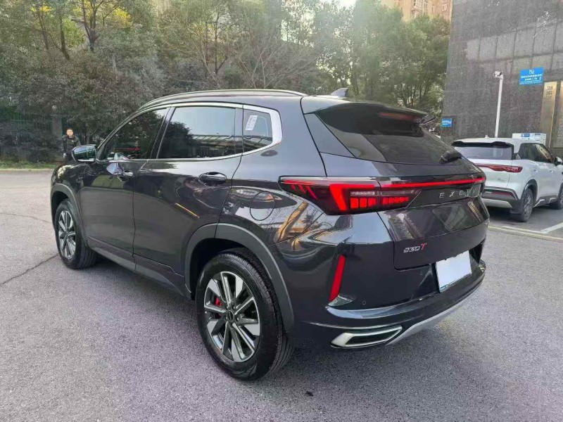 长沙25年奇瑞星途5