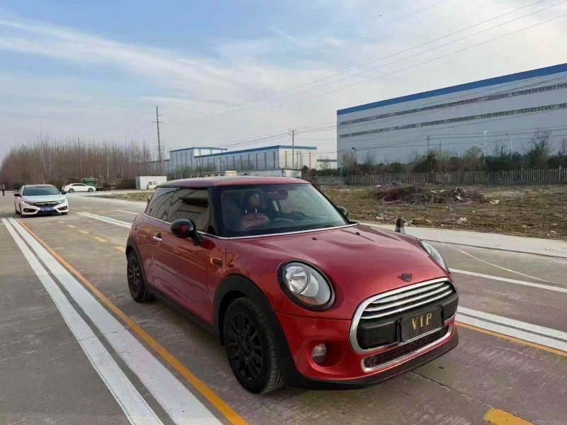 菏澤17年寶馬迷你3