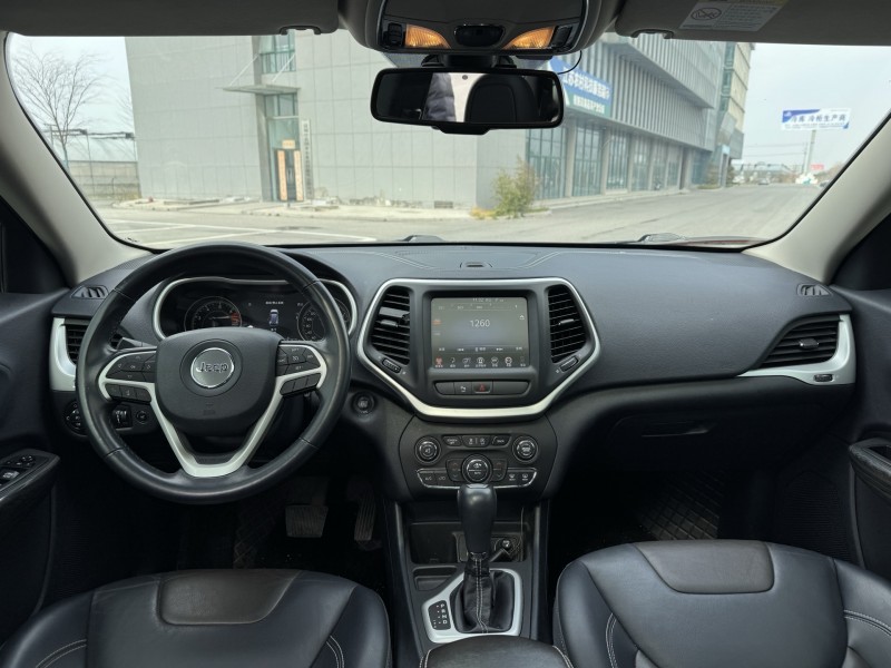 鹽城21年Jeep自由光7