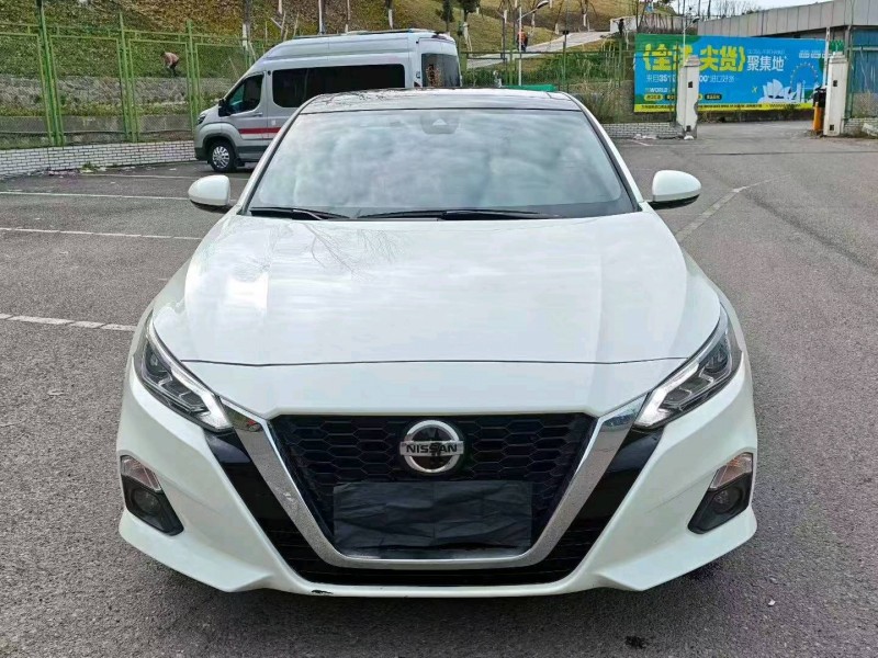 濟寧21年日產天籟1