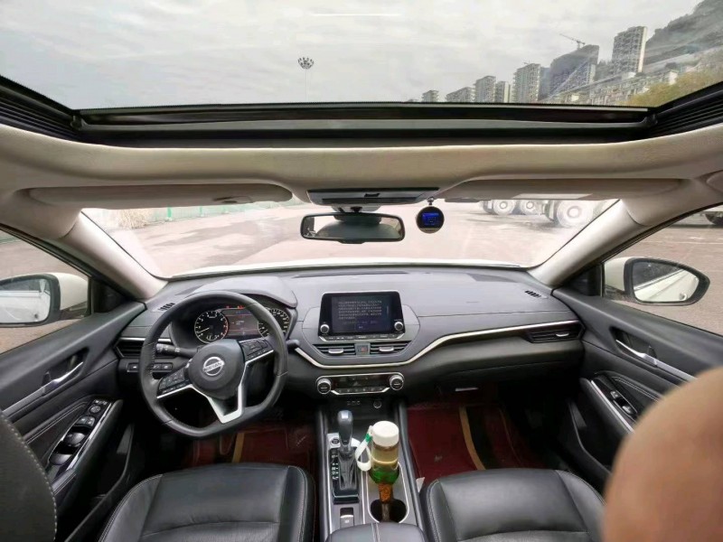 濟寧21年日產天籟6