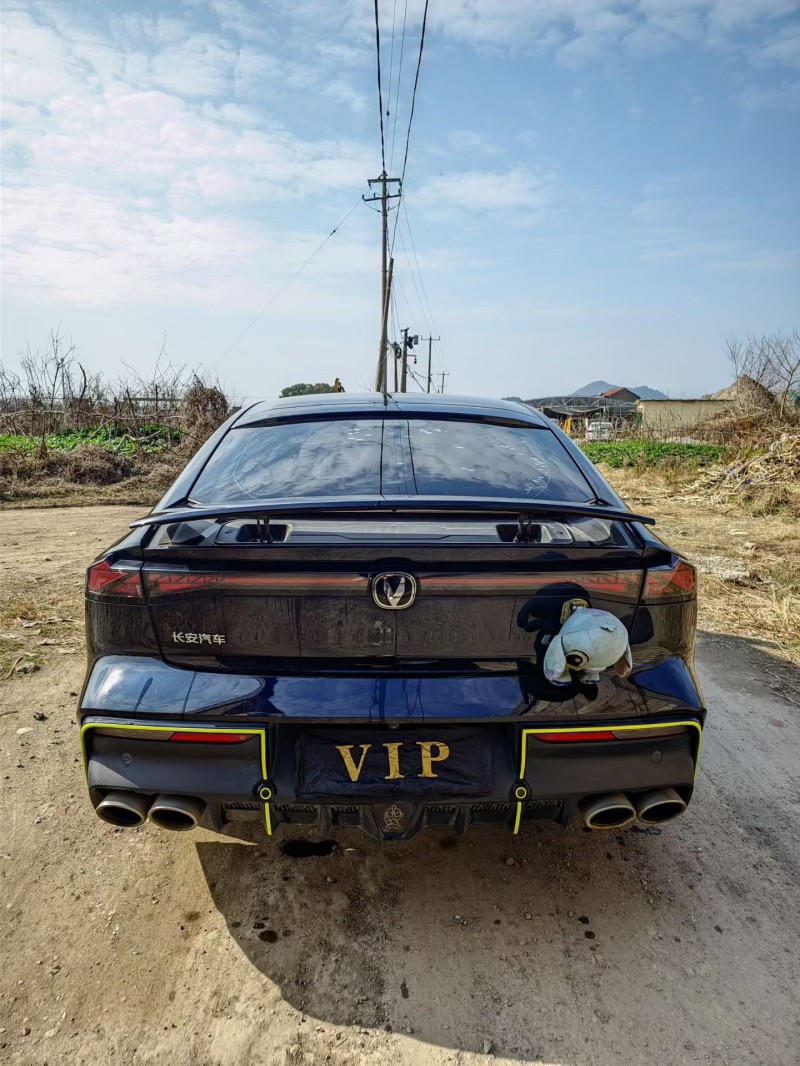 绍兴23年长安汽车UNI5