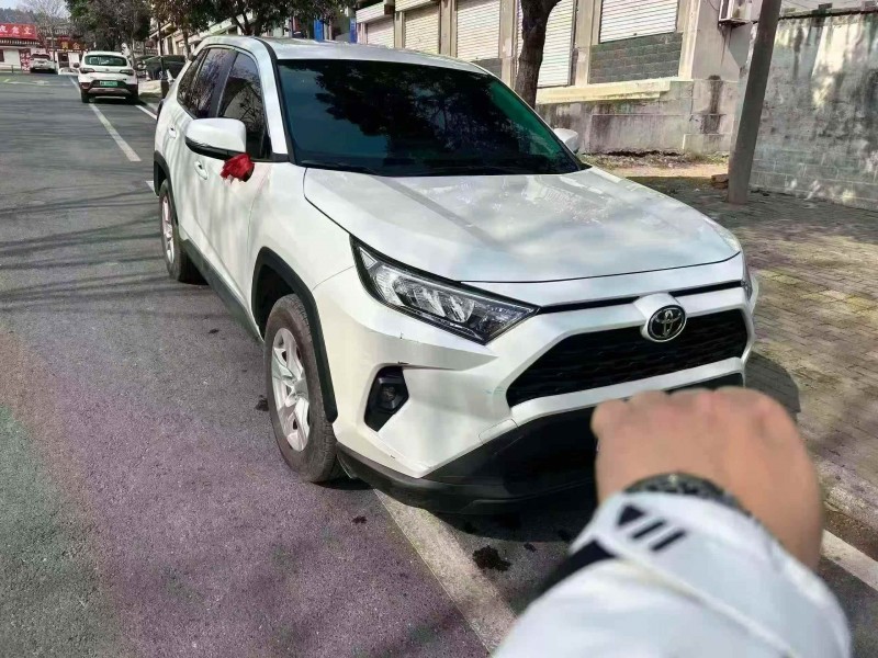 东营24年丰田RAV42