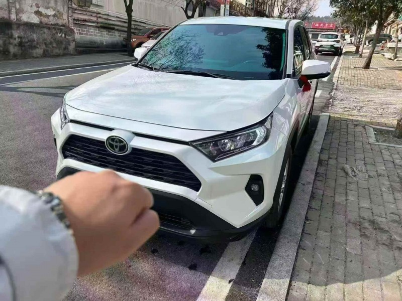 东营24年丰田RAV43