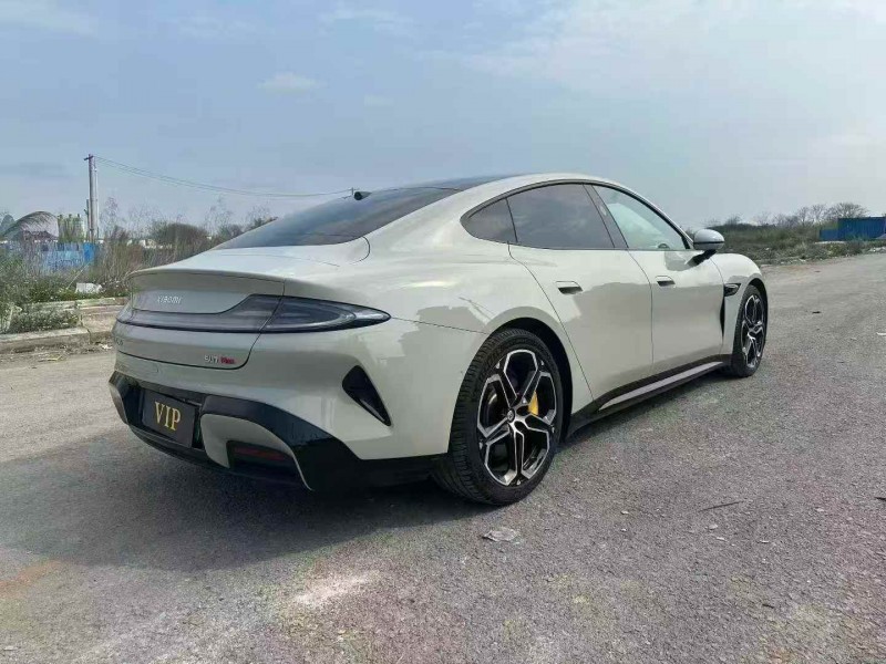 贵港24年小米SU77