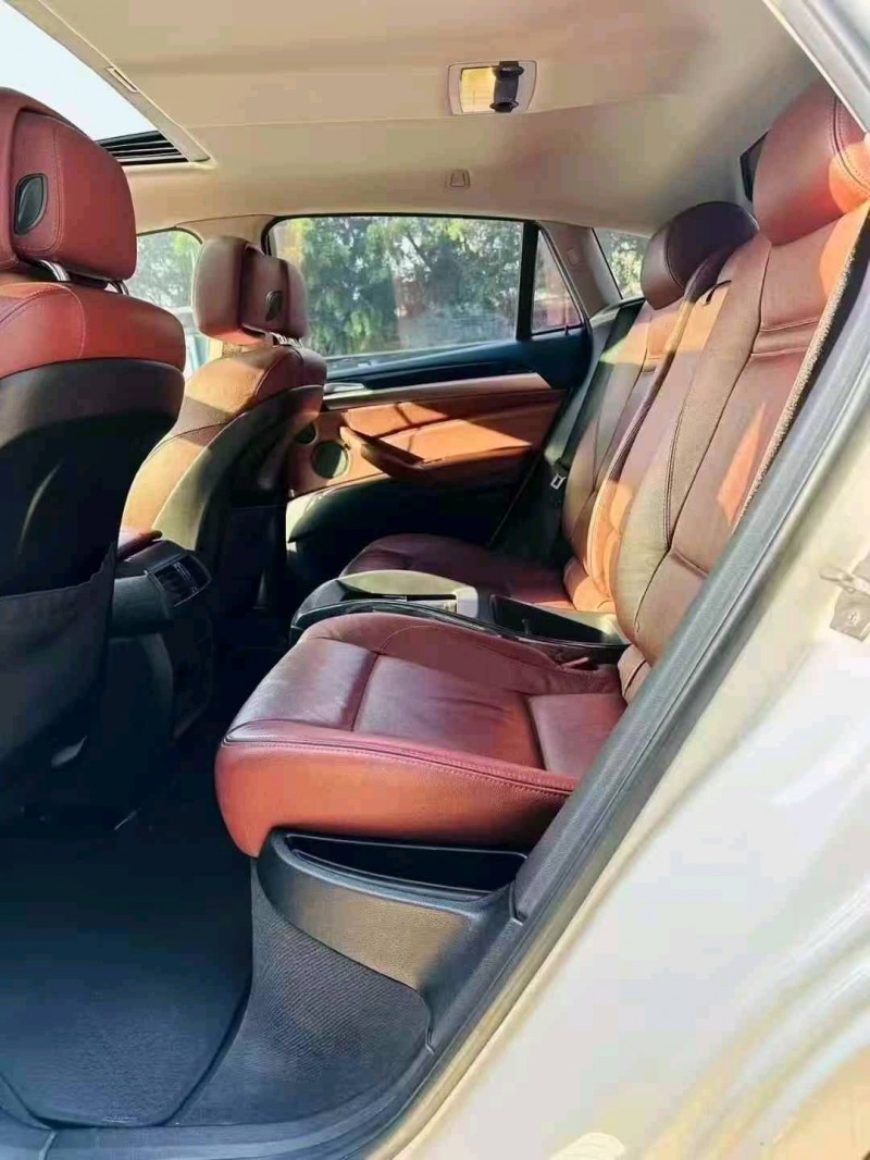 廣州12年寶馬X65