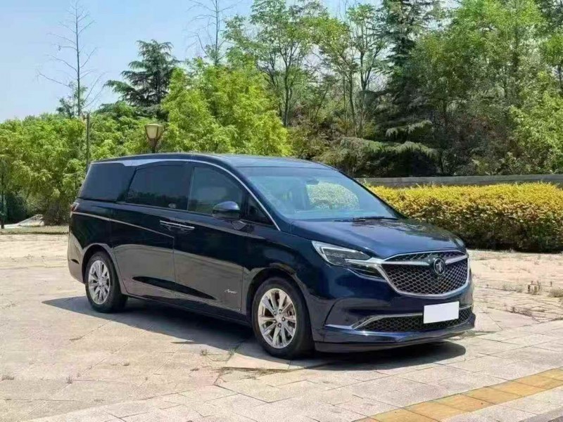 東營22年別克GL82