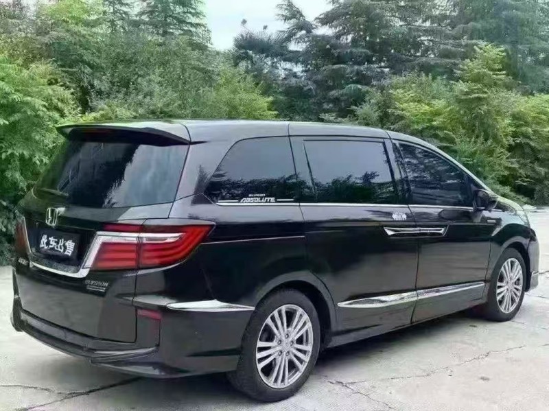 平顶山18年本田艾力绅7