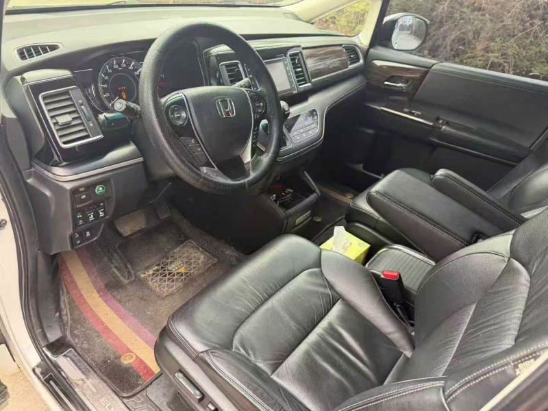 平顶山19年本田艾力绅3