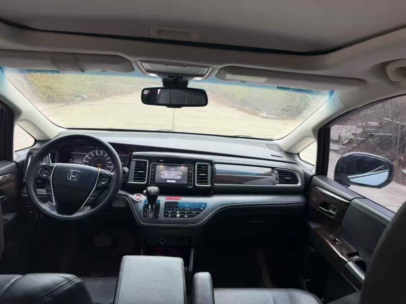 平顶山19年本田艾力绅4