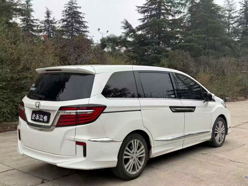 平顶山19年本田艾力绅8