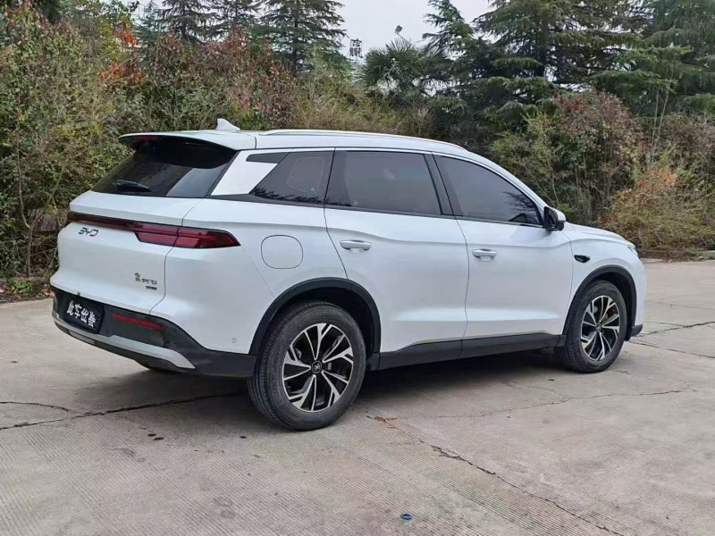 平頂山25年比亞迪宋8