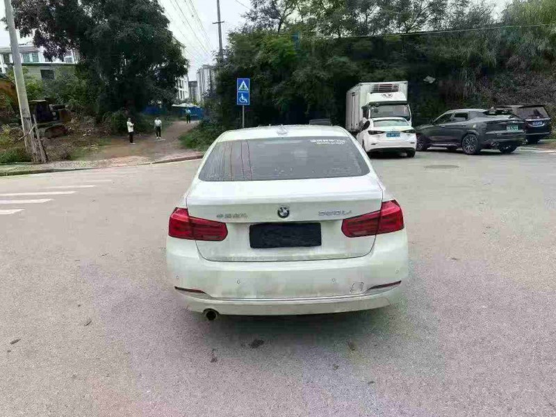 南寧16年寶馬3系9