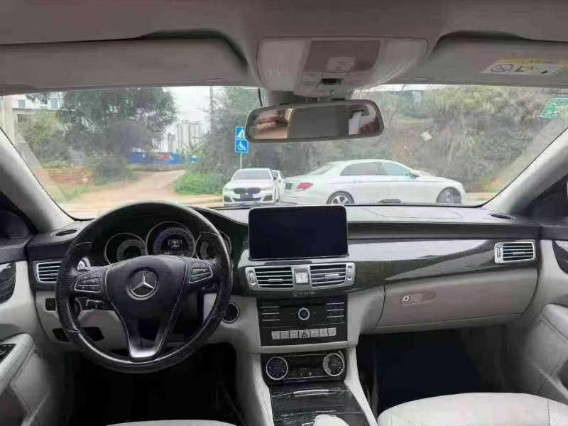 南寧15年奔馳CLS5