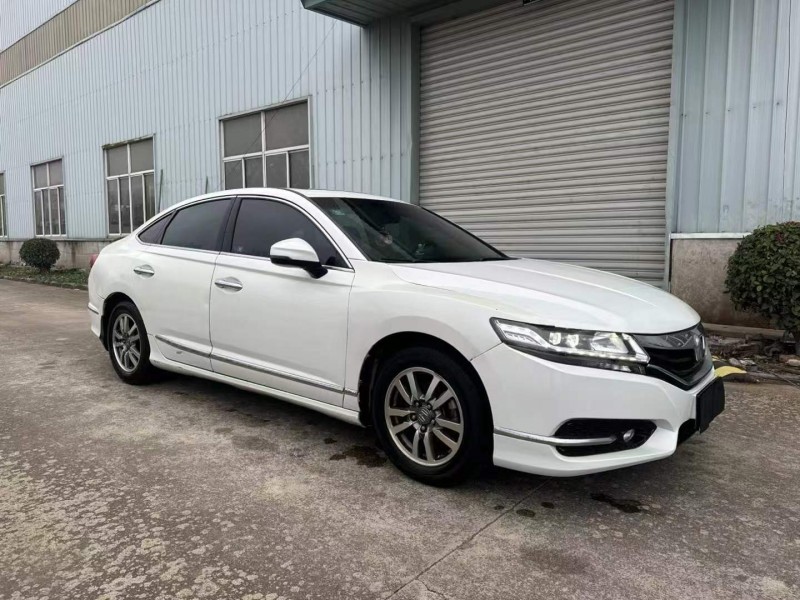 徐州16年本田思鉑睿3