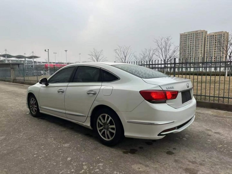 徐州16年本田思鉑睿5