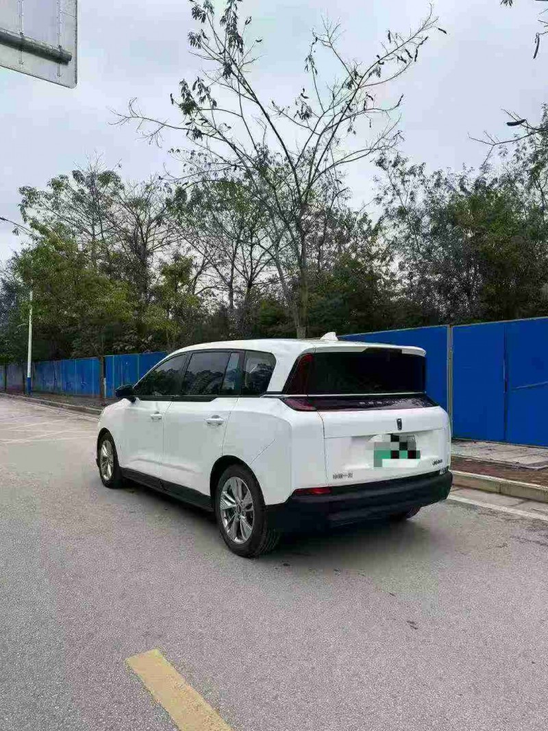 南宁24年奔腾nat8