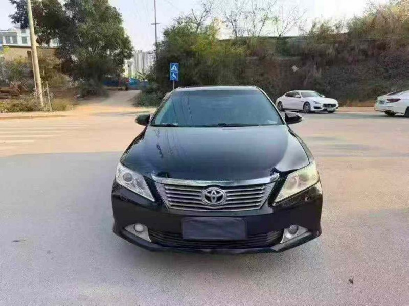 南寧12年豐田凱美瑞1