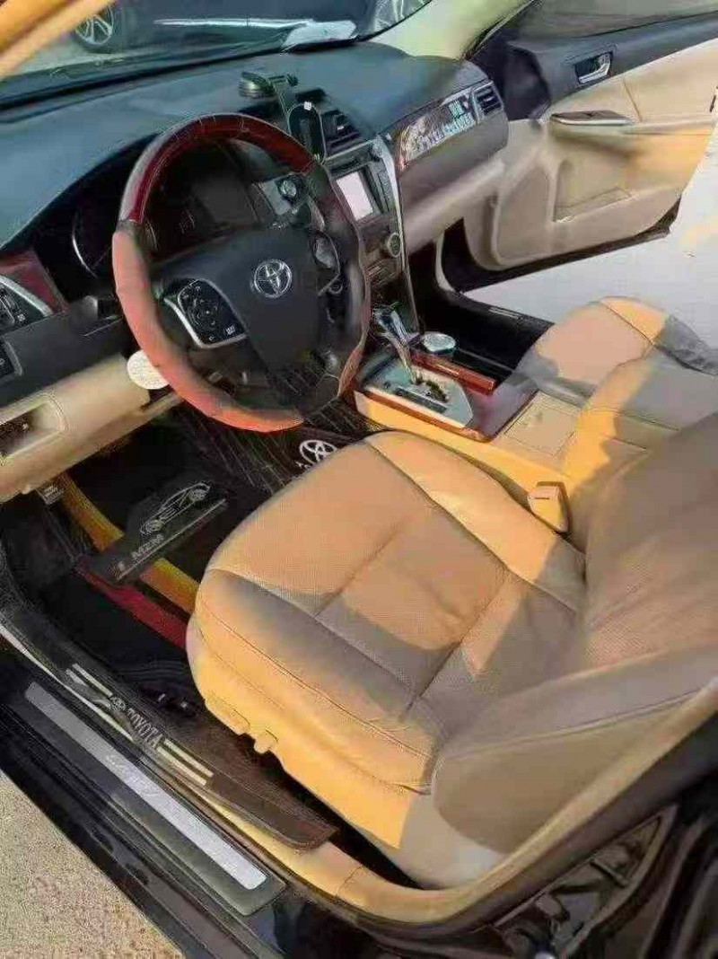 南寧12年豐田凱美瑞4