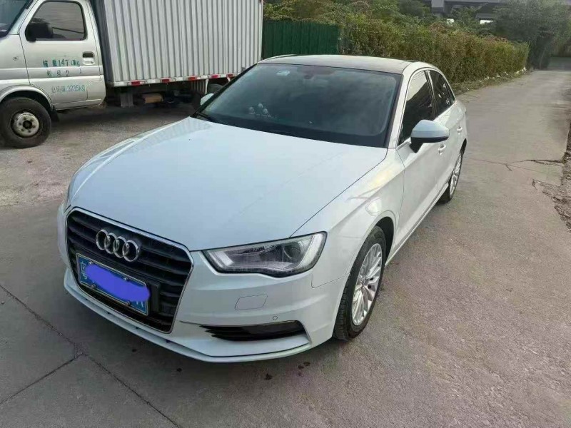 汕頭17年奧迪A33