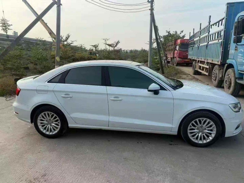 汕頭17年奧迪A38