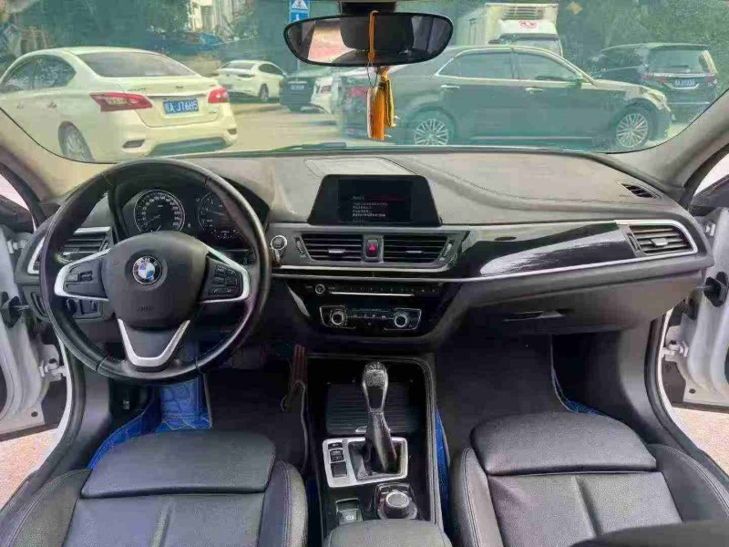 南寧18年寶馬1系5