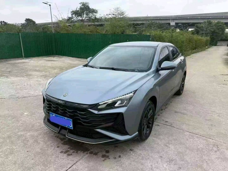 湛江25年东风奕炫3