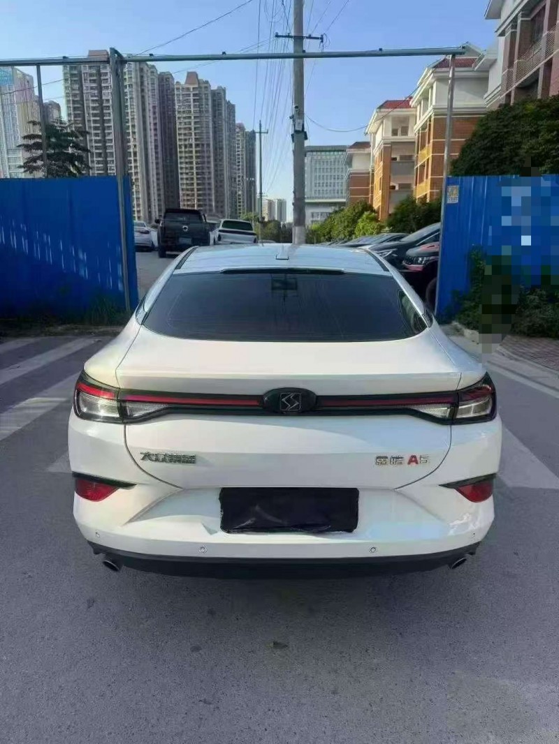 南宁22年大众思皓9