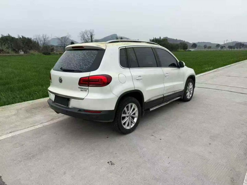 金华16年大众途观7