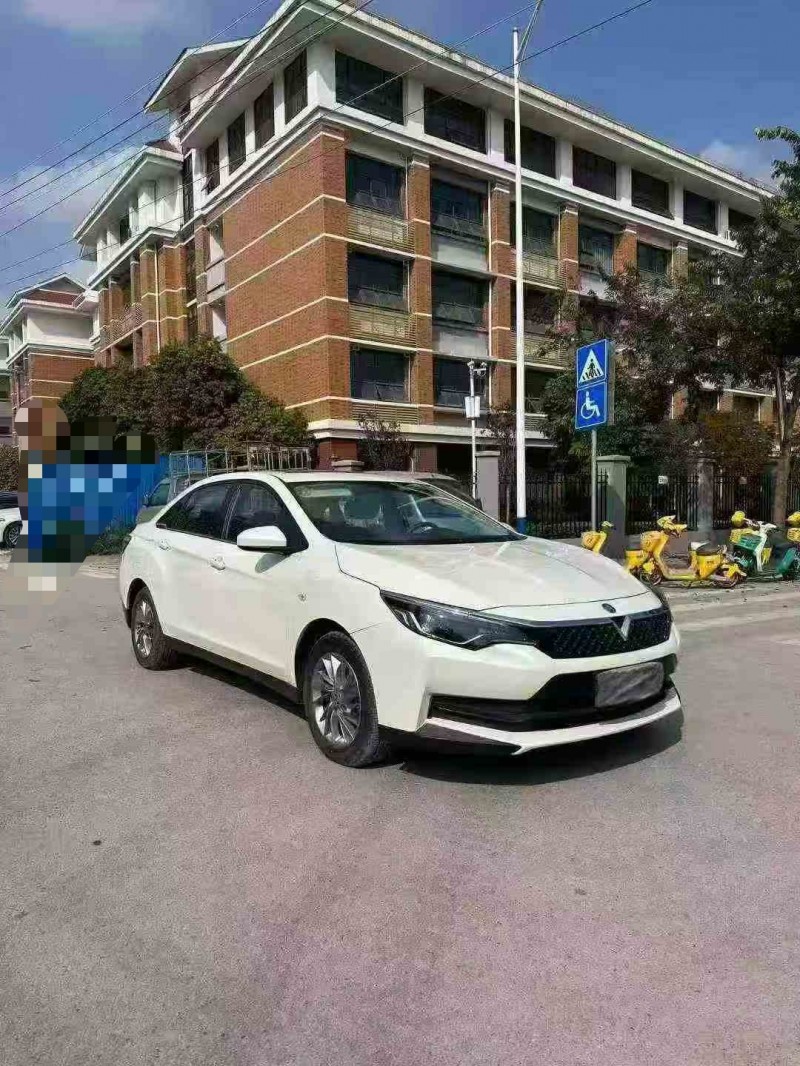 南宁22年启辰D602