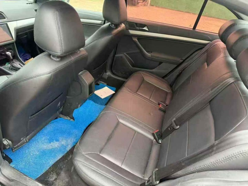 中山17年大众朗逸4