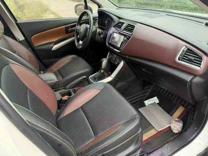 湛江18年铃木雨燕4