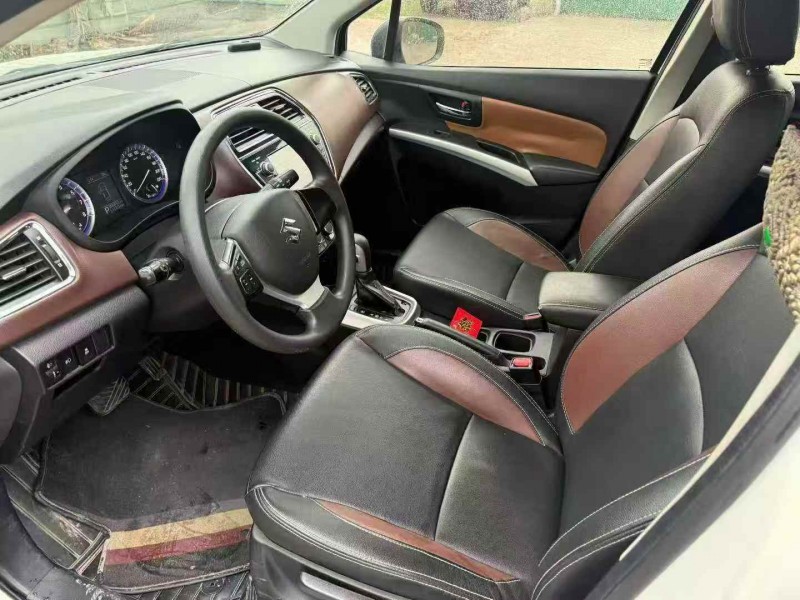 湛江18年铃木雨燕5