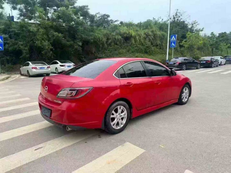 南宁11年马自达睿翼8